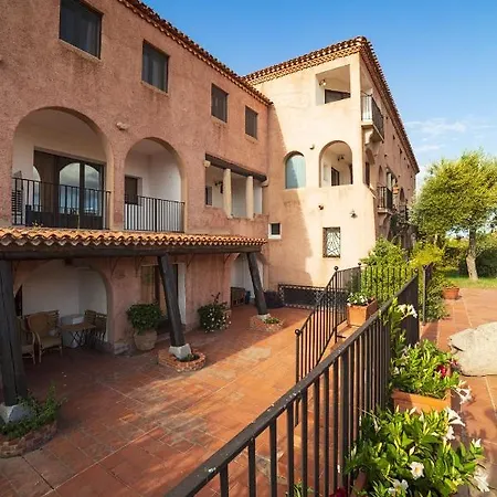 La Rosa Apartmanhotel Porto San Paolo