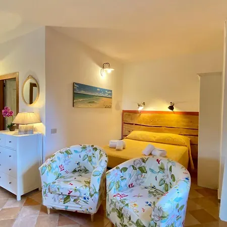 Aparthotel La Rosa Porto San Paolo (Sardinia)