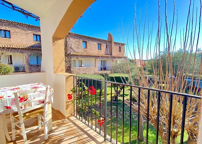 Aparthotel La Rosa 4*