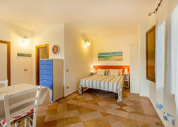 La Rosa Aparthotel 4*