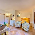 Lägenhetshotell La Rosa 4*