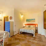 La Rosa Lägenhetshotell 4*