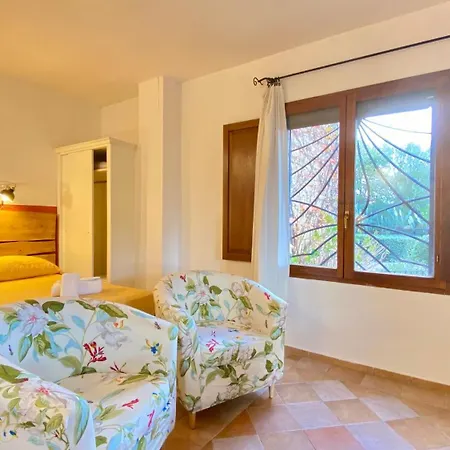 La Rosa Aparthotel