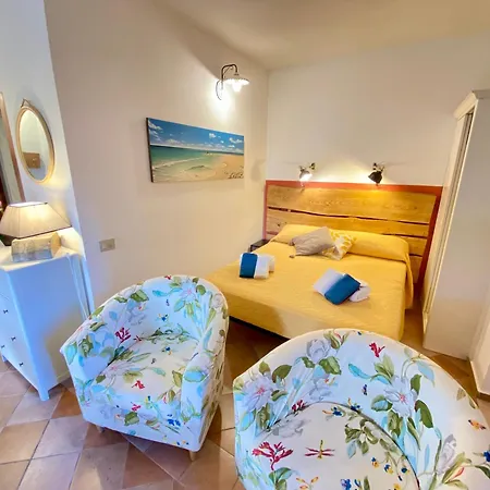 Aparthotel La Rosa 3*